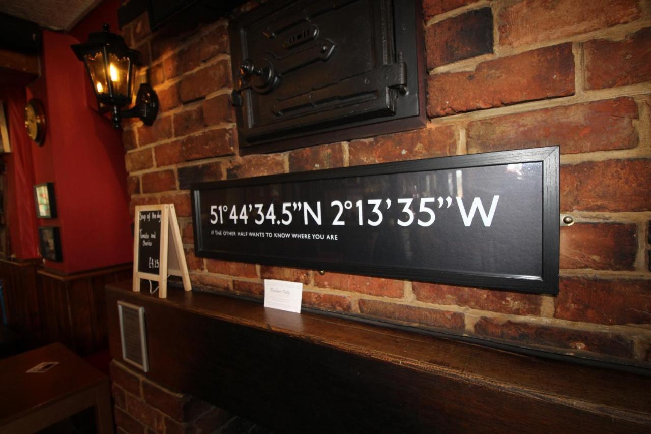 Hotel The Clothiers Arms Stroud  Zewnętrze zdjęcie