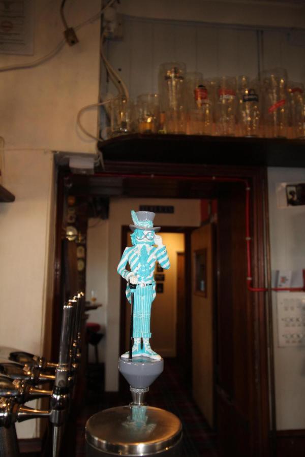 Hotel The Clothiers Arms Stroud  Zewnętrze zdjęcie